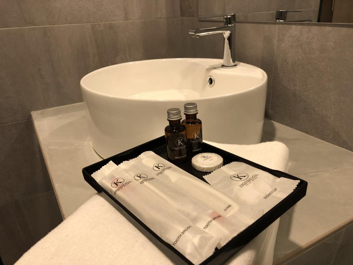 K Boutique Hotel Teluk Intan Exteriör bild