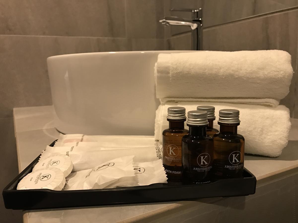 K Boutique Hotel Teluk Intan Exteriör bild